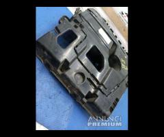 STAFFA DI MONTAGIO PARAURTI POSTERIORE DESTRA BMW - 19