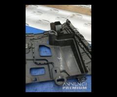 STAFFA DI MONTAGIO PARAURTI POSTERIORE DESTRA BMW - 22