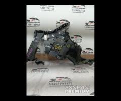 SUPPORTO STAFFA PARAURTI POSTERIORE DESTRO LAND RO