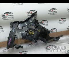 SUPPORTO STAFFA PARAURTI POSTERIORE DESTRO LAND RO