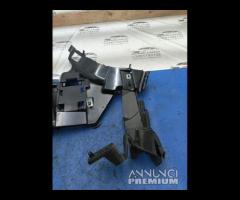 SUPPORTO STAFFA PARAURTI POSTERIORE DESTRO LAND RO - 18