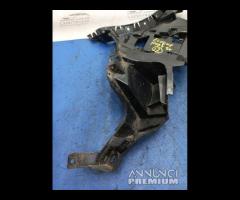 SUPPORTO STAFFA PARAURTI POSTERIORE SX LAND ROVER - 11