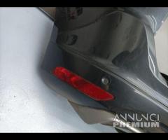 PARAURTI POSTERIORE CON SENSORI DI PARCHEGGIO VOLV