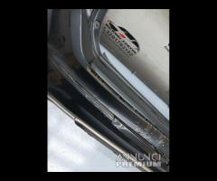 PARAURTI POSTERIORE CON SENSORI DI PARCHEGGIO VOLV - 8