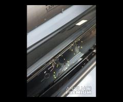 PARAURTI POSTERIORE CON SENSORI DI PARCHEGGIO VOLV - 12