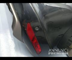 PARAURTI POSTERIORE CON SENSORI DI PARCHEGGIO VOLV - 17