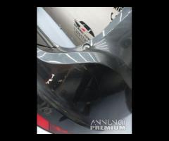 PARAURTI POSTERIORE CON SENSORI DI PARCHEGGIO VOLV - 19