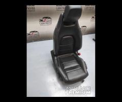 SEDIA ANTERIORE DESTRO IN PELLE NERA MERCEDES CLAS