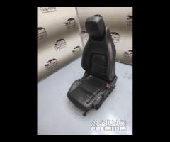 SEDIA ANTERIORE DESTRO IN PELLE NERA MERCEDES CLAS