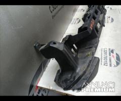 STAFFA PARAURTI POSTERIORE RANGE ROVER VELAR J8A2- - 13