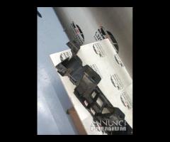 STAFFA PARAURTI POSTERIORE RANGE ROVER VELAR J8A2- - 17