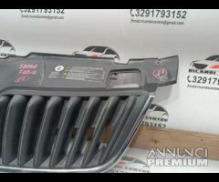 GRIGLIA PARAURTI ANTERIORE CENTRALE SUPERIORE SKOD