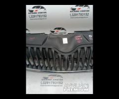 GRIGLIA PARAURTI ANTERIORE CENTRALE SUPERIORE SKOD - 8