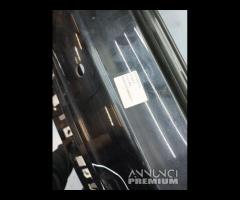 PARAURTI POSTERIORE CON SENSORI DI PARCHEGGIO JAGU - 15