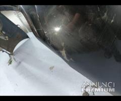 PARAURTI POSTERIORE CON SENSORI DI PARCHEGGIO JAGU - 19