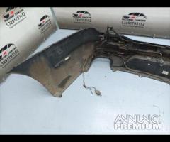 PARAURTI POSTERIORE CON SENSORI DI PARCHEGGIO JAGU - 23