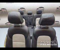 SET SEDILI IN PELLE NERA KIA SPORTAGE SERIE IV