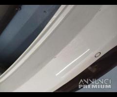 PARAURTI POSTERIORE CON SENSORE DI PARCHEGGIO SEAT - 22