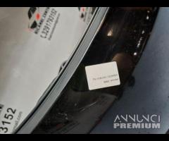 PARAURTI POSTERIORE CON SENSORI DI PARCHEGGIO JAGU