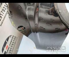 PARAURTI POSTERIORE CON SENSORI DI PARCHEGGIO JAGU