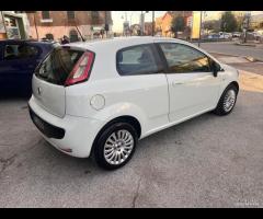 FIAT PUNTO EVO 1.3 MJT 75CV OK NEOPATE-2011