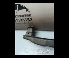 BARRA TRAVERSA RINFORZO PARAURTI ANTERIORE  VOLKSW - 22