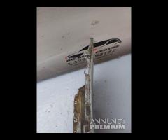 PARAURTI POSTERIORE CON SENSORI DI PARCHEGGIO BMW