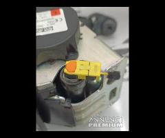 CINTURA DI SICUREZZA POSTERIORE DESTRA JAGUAR XE 2 - 17