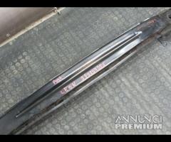 TRAVERSA RINFORZO PARAURTI POSTERIORE SEAT LEON (5 - 7