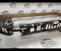 SUPPORTO CENTRALE RIVESTIMENTO PARAURTI POSTERIORE - 12