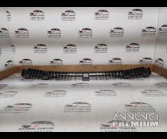 GRIGLIA PROTEZIONE ANTERIORE/DEFLETTORI VENTO SKOD - 24