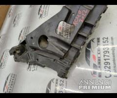 STAFFA PARAURTI POSTERIORE DESTRO VOLVO XC40  (536 - 10