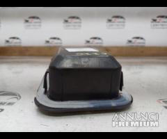 CENTRALINA PORTA FUSIBILI VANO PIEDI LATO ANTERIOR - 9