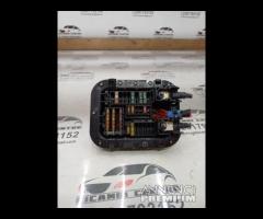 CENTRALINA PORTA FUSIBILI VANO PIEDI LATO ANTERIOR - 13