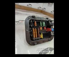 CENTRALINA PORTA FUSIBILI VANO PIEDI LATO ANTERIOR - 15