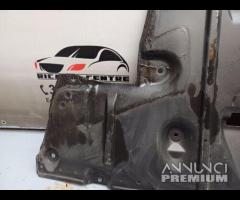 SOTTOSCOCCA PARASPRUZZI NISSAN LEAF 2023 748113NA0 - 18