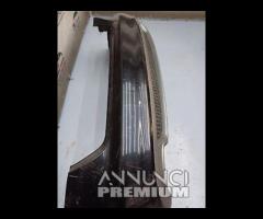 PARAURTI POSTERIORE CON SENSORI DI PARCHEGIO AUDI - 8