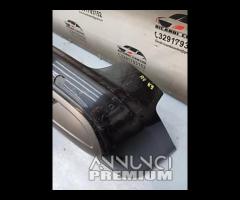 PARAURTI POSTERIORE CON SENSORI DI PARCHEGIO AUDI - 18