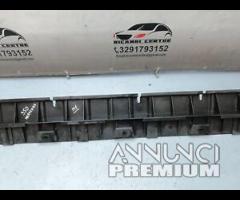 SUPPORTO PEDANE SOTTOPORTA SX MERCEDES ML 320/350