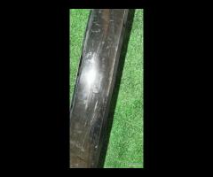 8X23-F10609-A MINIGONNA RIVESTIMENTO SOTTOPORTA SX