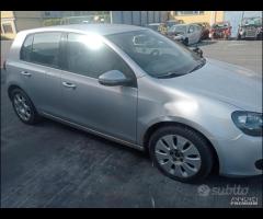 Volkswagen Golf 6 1.6 Benzina CHG Per Ricambi 2011