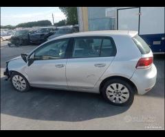 Volkswagen Golf 6 1.6 Benzina CHG Per Ricambi 2011