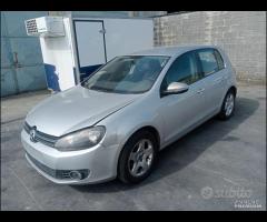 Volkswagen Golf 6 1.6 TDI CAY 2011 Per Ricambi