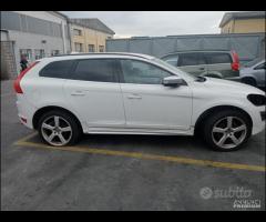 Volvo XC60 2013 2.4TD Demolita - Per Ricambi