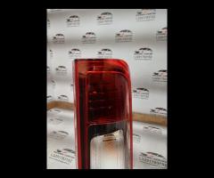 FANALE STOP POSTERIORE DX 2016 RENAULT TRAFIC III