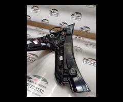 FANALE STOP POSTER. SX 2023 NISSAN LEAF ZE1E HATCH - 18