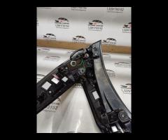 FANALE STOP POSTER. SX 2023 NISSAN LEAF ZE1E HATCH - 19