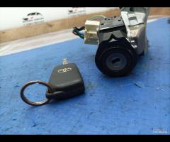 BLOCCHETTO ACCENSIONE CON CHIAVE TOYOTA YARIS \\ A - 20