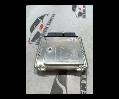 CENTRALINA MOTORE ECU BMW F10 520D 8517862-01 0305 - 8