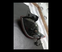 FARO FANALE STOP POSTERIORE SINISTRA MAZDA 2 2015 - 16